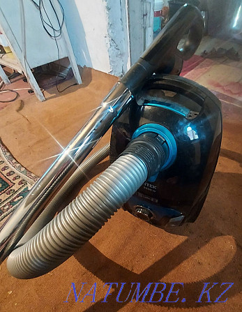 Vacuum cleaner vitek good condition Кайтпас - photo 1