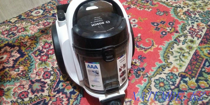 Bosch vacuum cleaner for sale Shymkent - photo 1
