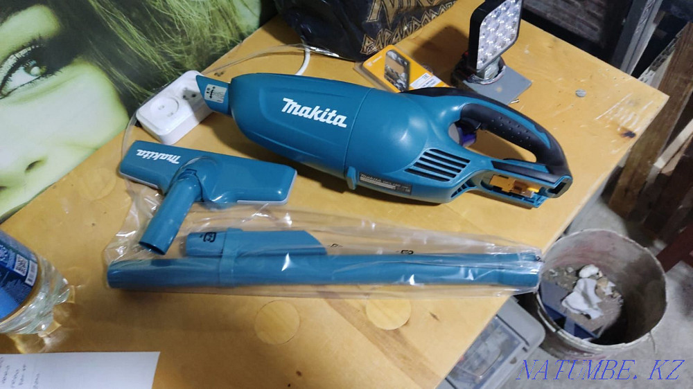 Vacuum cleaner makita dcl180 makita Kostanay - photo 1
