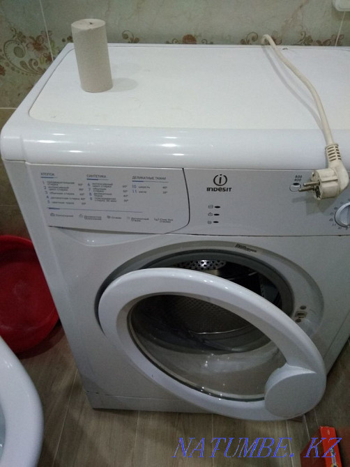 Idesit кір жуғыш машина сатылады, пайдаланылған,  Қостанай  - изображение 4