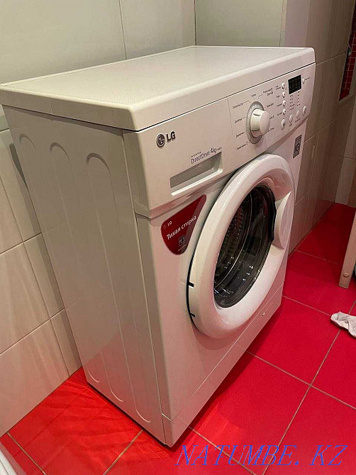 Стиральная машина LG F1068SD, 4kg Алматы - изображение 2
