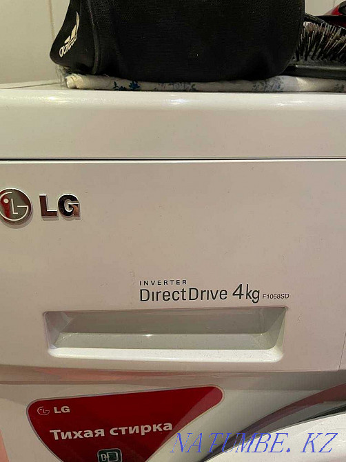 Стиральная машина LG F1068SD, 4kg Алматы - изображение 4