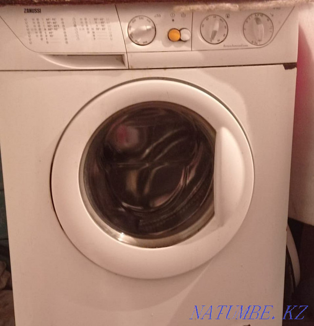 Продам стиральную машину Zanussi на запчасти. Алматы - изображение 1