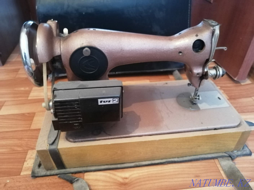 Selling a sewing machine Karagandy - photo 4