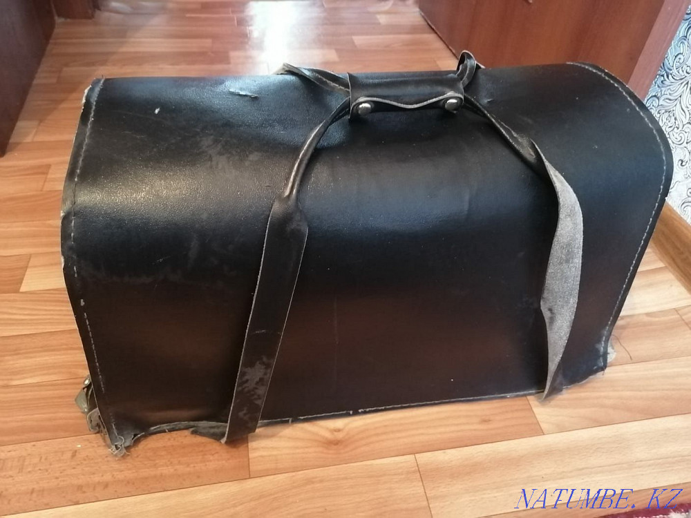 Selling a sewing machine Karagandy - photo 3