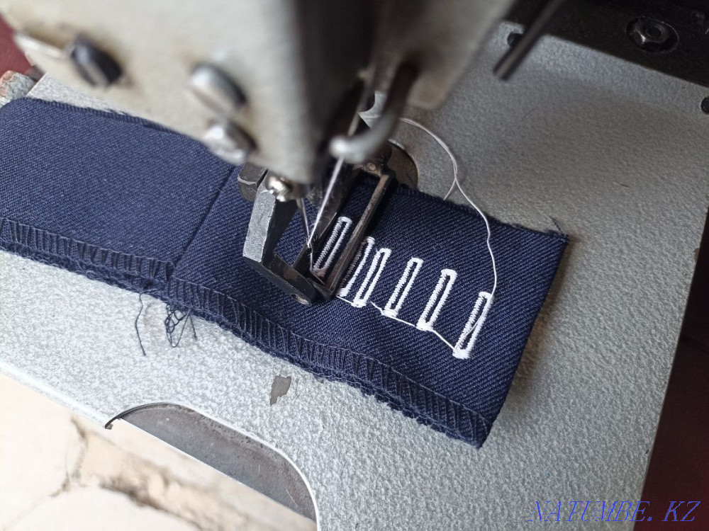 Buttonhole sewing machine punches loops works fine 100% Taraz - photo 2
