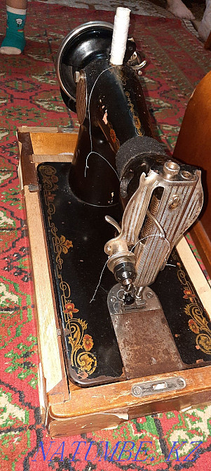 Selling a sewing machine Karagandy - photo 3