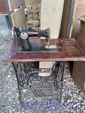 Sewing machine . Taldykorgan - photo 1