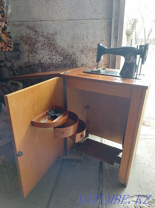 Sewing foot machine  - photo 1