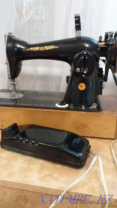 I will sell a desktop electric sewing machine Podolsk with a foot drive Semey - photo 1