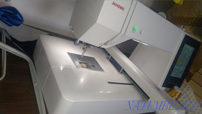 Janome 500E embroidery machine  - photo 1