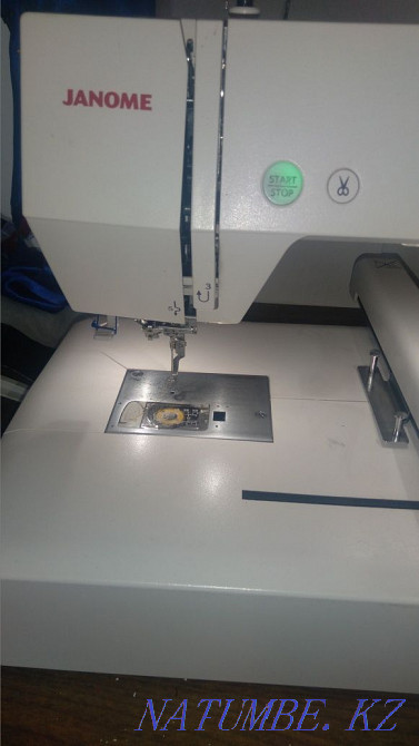 Janome 500E embroidery machine  - photo 4