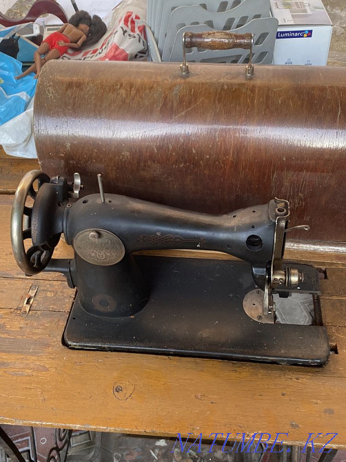 Sewing table and machine Almaty - photo 1