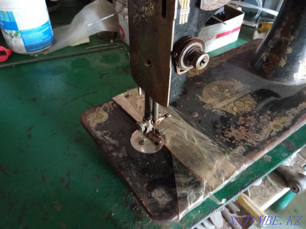 Продам швейную машину СССР госшвеймашина Атырау - изображение 2