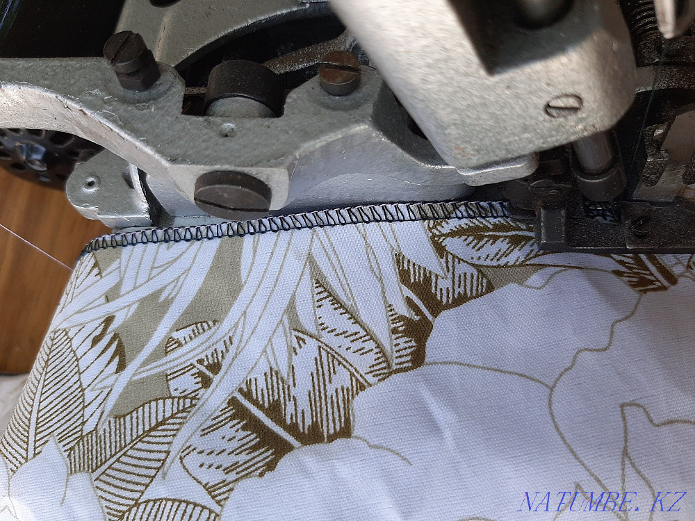 Overlock industrial.  - photo 1