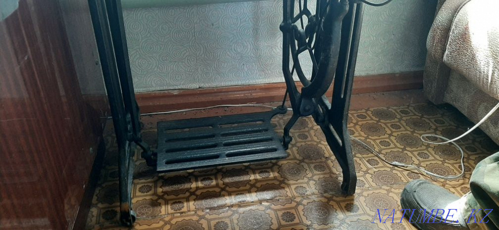 Швейная машинка в хорошем рабочем состоянии Костанай - изображение 4