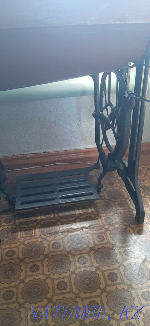 Швейная машинка в хорошем рабочем состоянии Костанай - изображение 5