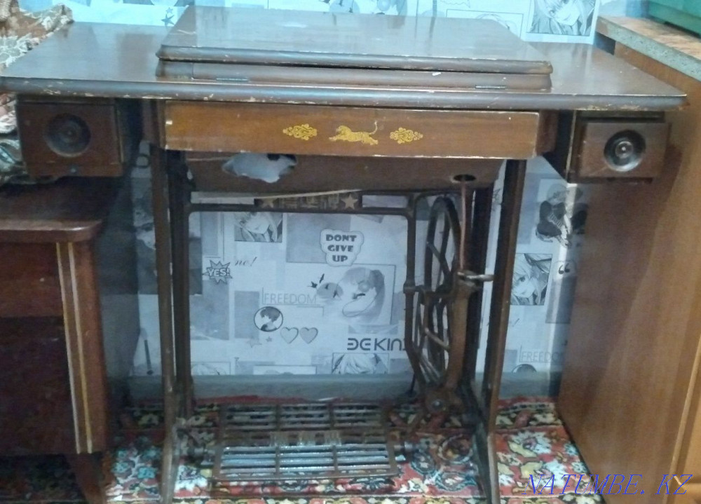 Foot machine Soviet Temirtau - photo 1