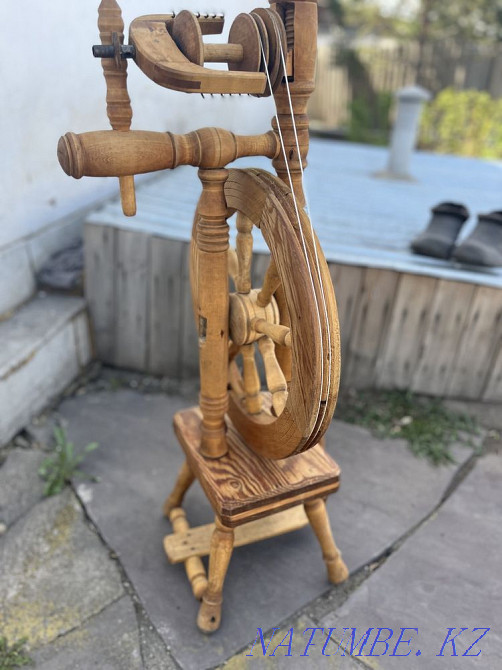 Electric spinning wheel in perfect condition!  - photo 1
