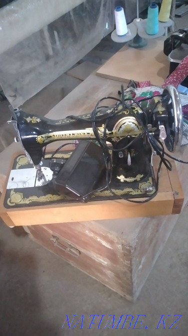 Sewing machine overlock  - photo 7