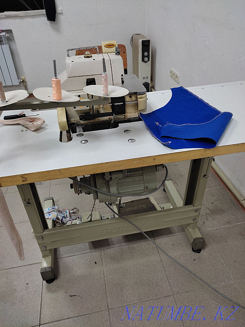 Industrial sewing machine  - photo 5