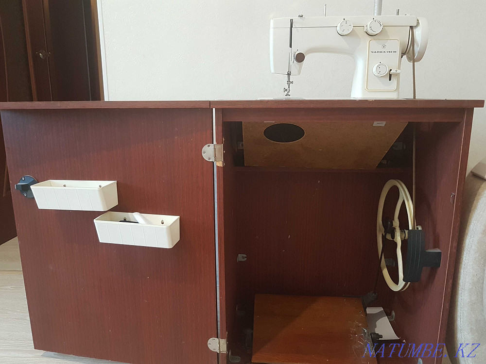 Срочно Продам швейную машину Чайка А 142М Астана - изображение 2