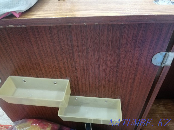 Foot sewing machine with cabinet Pavlodar - photo 3