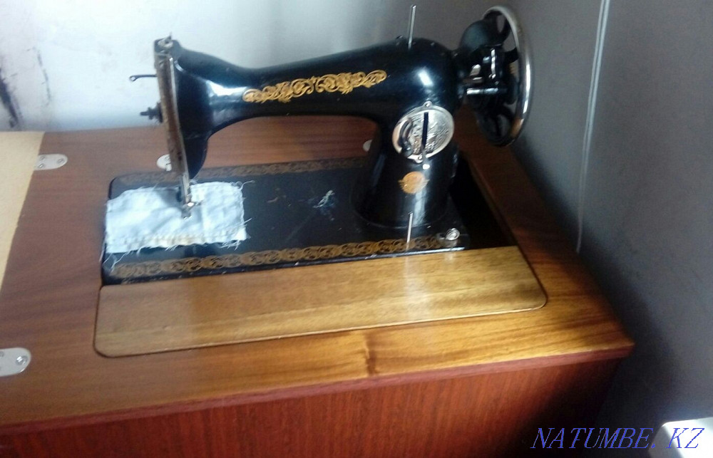 Selling a sewing machine Kapshagay - photo 1