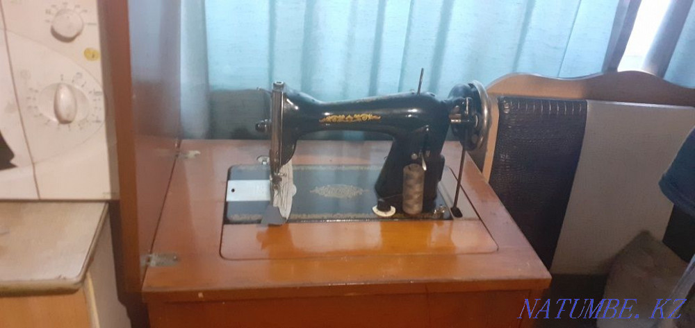 Selling a sewing machine Semey - photo 1