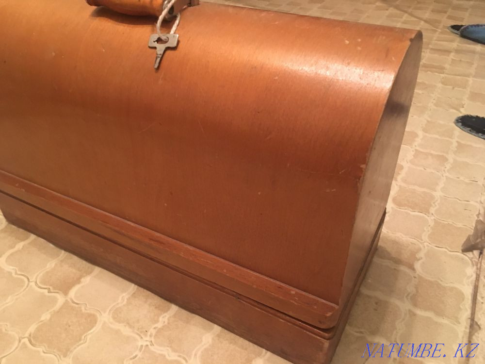 Продаю швейную машинку ссср в хорошем рабочем состояний Темиртау - изображение 5