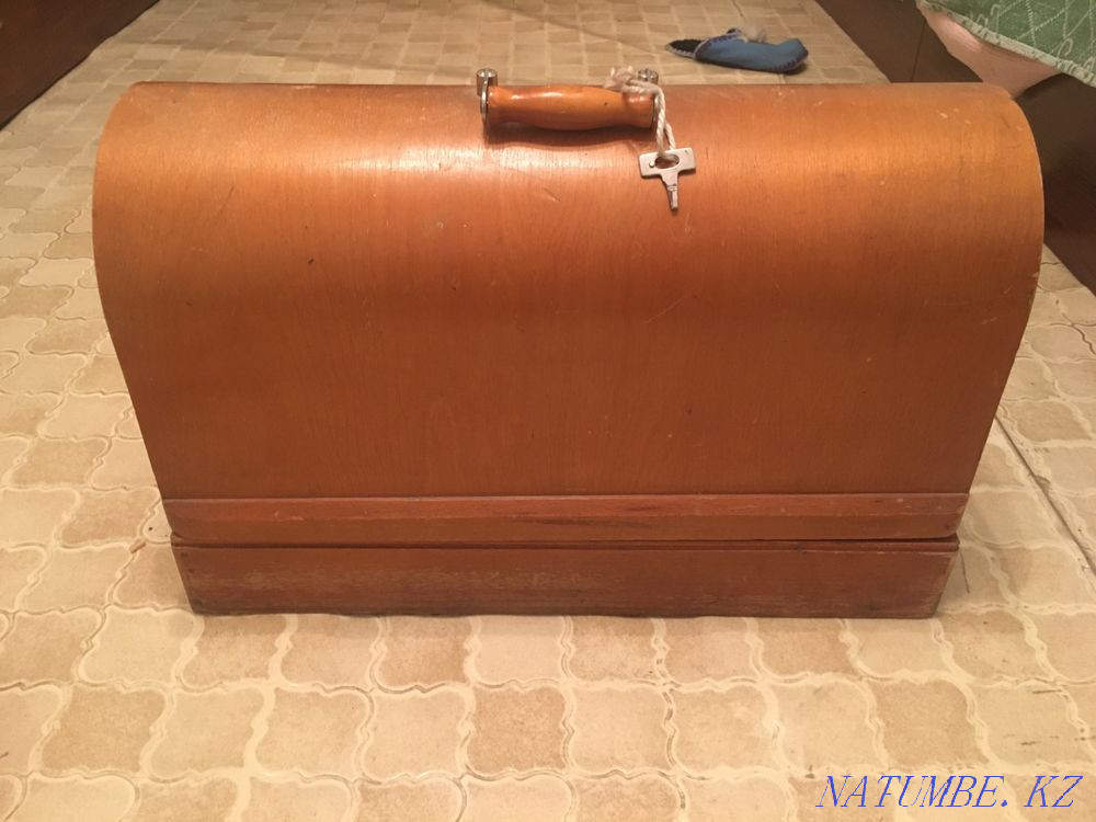 Продаю швейную машинку ссср в хорошем рабочем состояний Темиртау - изображение 6