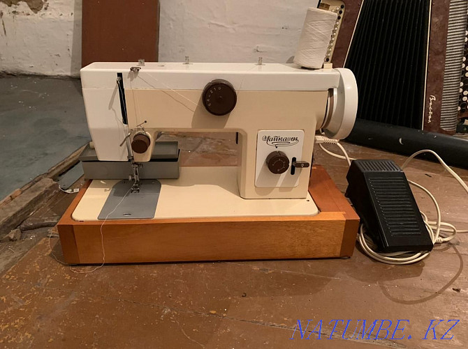 Sewing machine Chaika 134  - photo 3