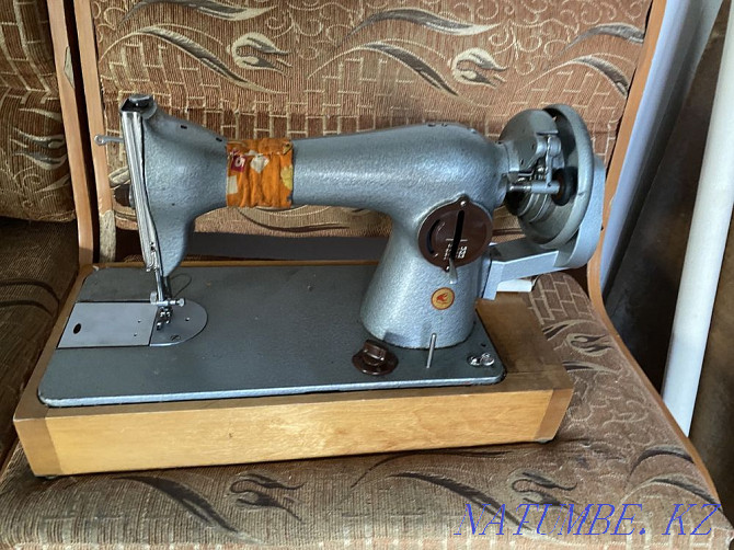 Selling a sewing machine Abay - photo 1