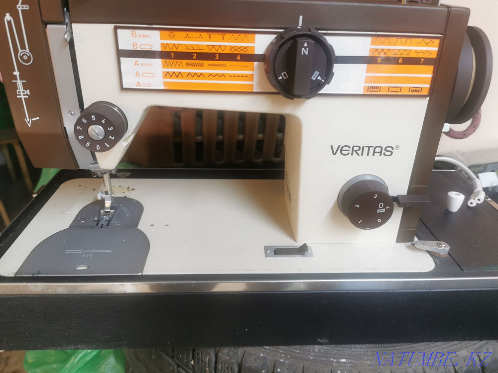 Veritas 8014/35. Веритас старая швейная. Швейная машина veritas 8014/35 челнок. Швейная машинка veritas 1990. Швейная машинка веритас электрическая.