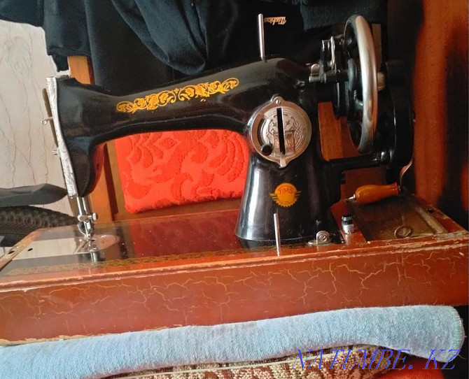 Selling a sewing machine Shahtinsk - photo 3