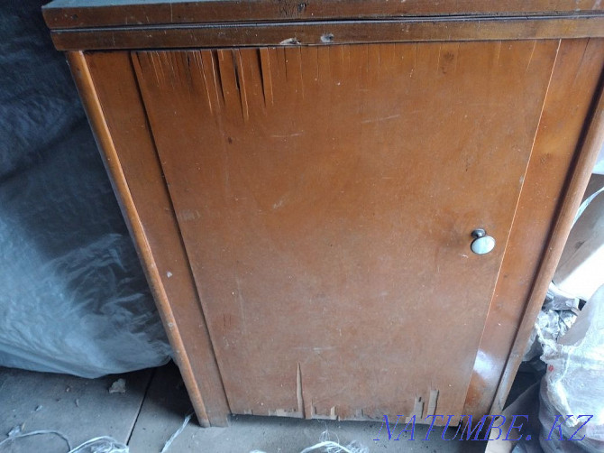 Sewing machine in cabinet Qaskeleng - photo 3