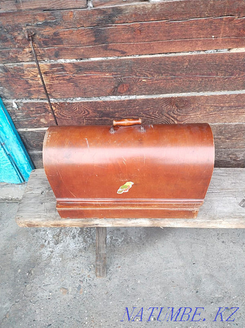Sell Soviet sewing machine Semey - photo 5