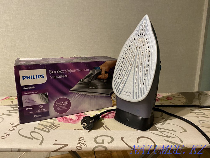 Утюг Philips PowerLife 2600 Вт + гладильная доска Алматы - изображение 1