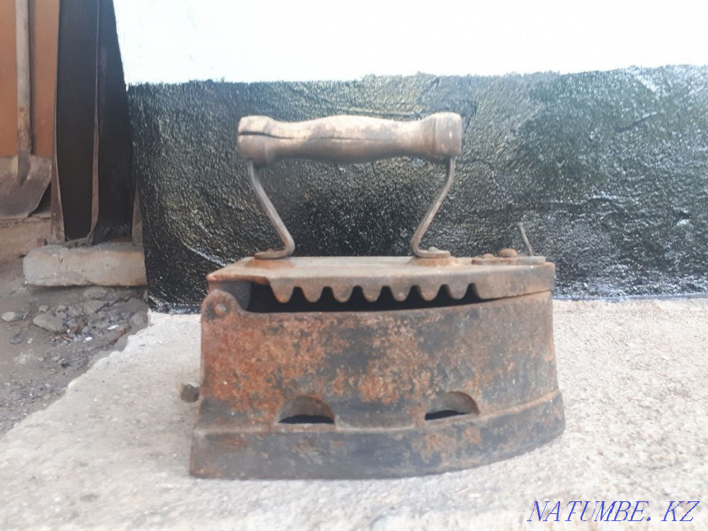 Старинный утюг старинный утюг  - изображение 2