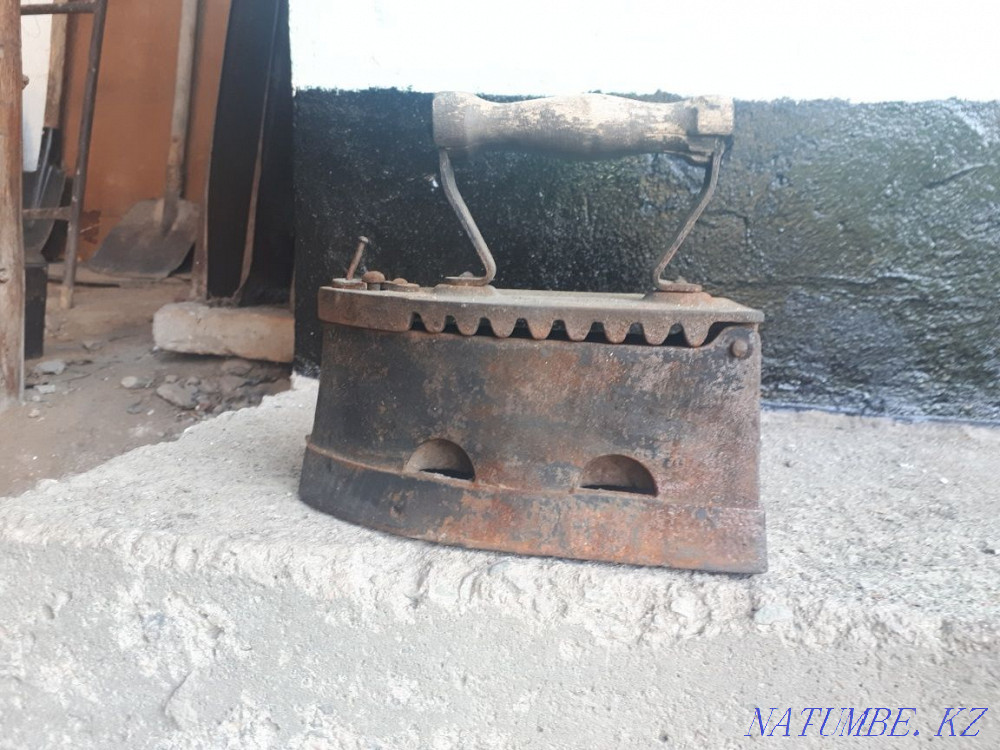 Старинный утюг старинный утюг  - изображение 1