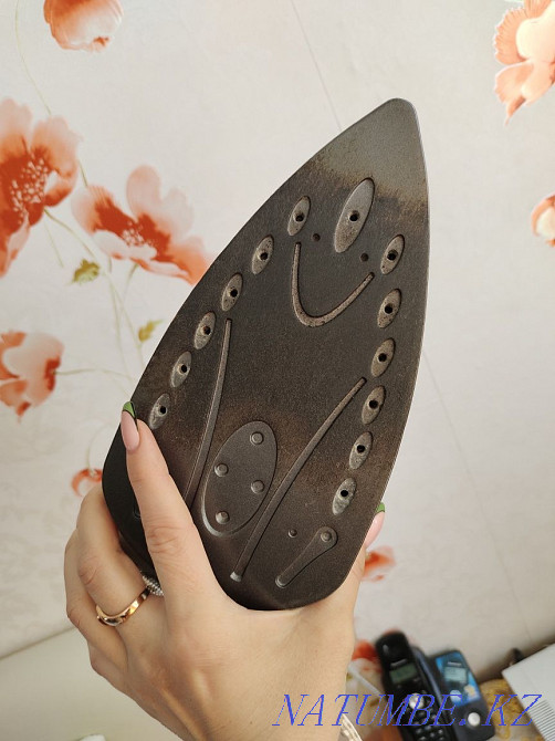 утюг максвел 2000w Нуркен - изображение 2