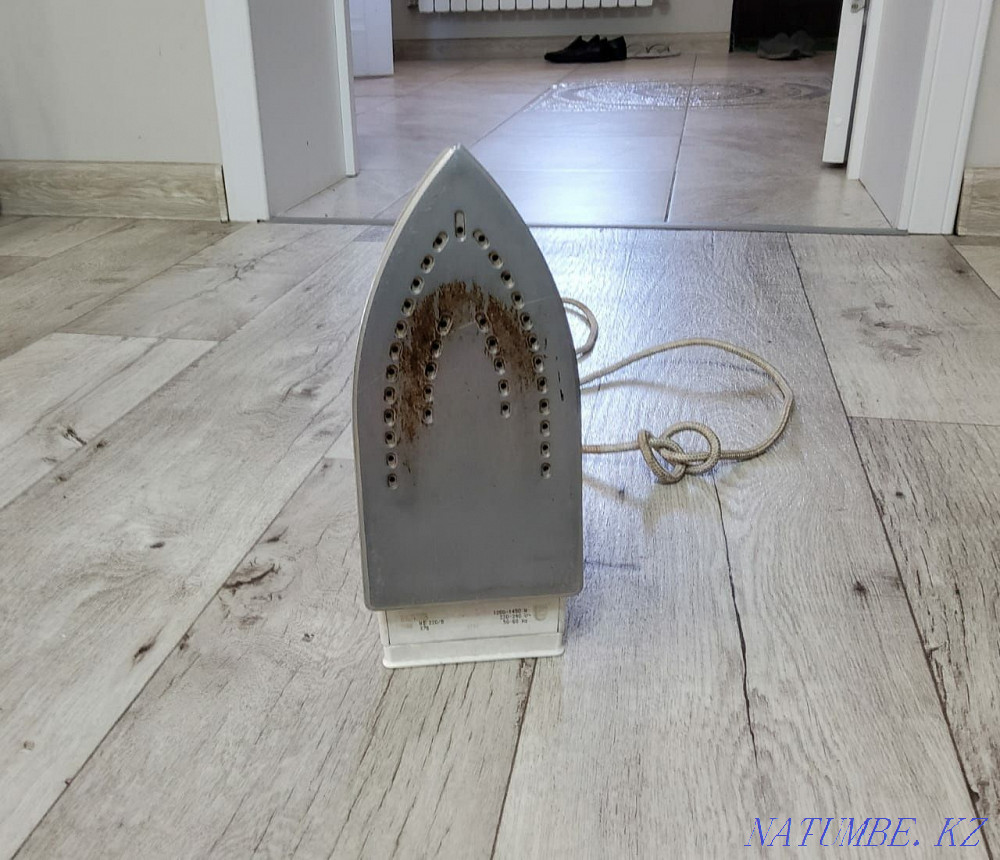 Утюг Phillips рабочий Алматы - изображение 3