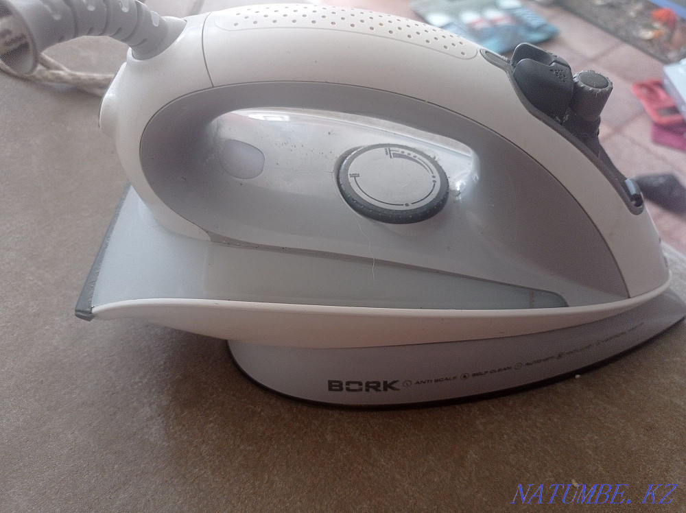 Утюг BORK в отличном состоянии Нуркен - изображение 1