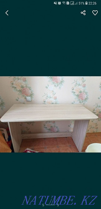 Desk . Semey - photo 1