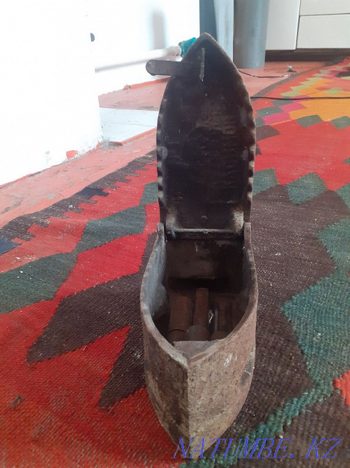 Suvinir iron satylada Алмалы - photo 3