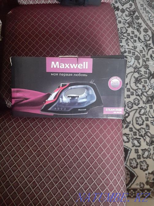 Iron in excellent condition  - photo 3