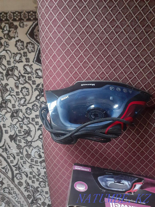 Iron in excellent condition  - photo 2