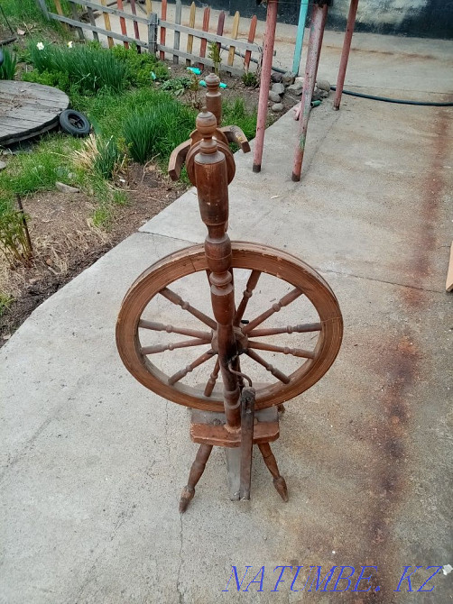 Old spinning wheel Ust-Kamenogorsk - photo 3