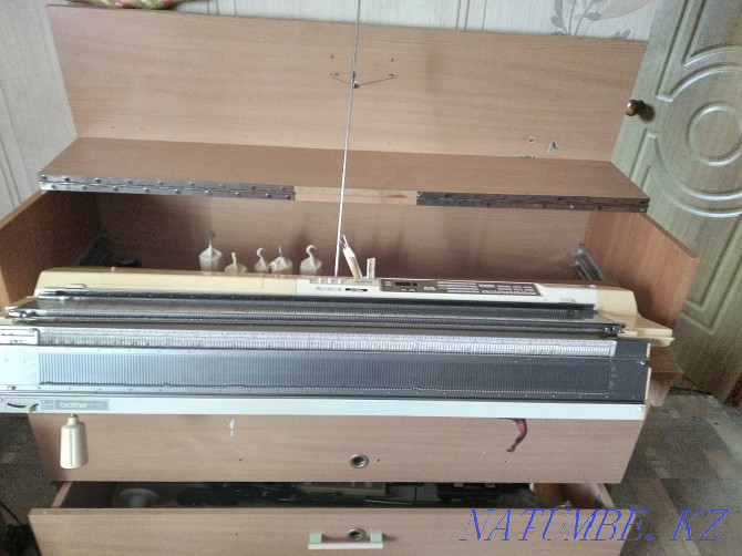 Selling electronic knitting machine brother 930. 5th grade. Oral - photo 1