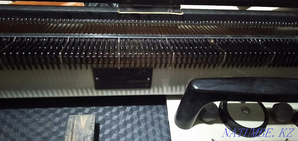 Продам вязальную машину Нева-1 Алматы - изображение 1